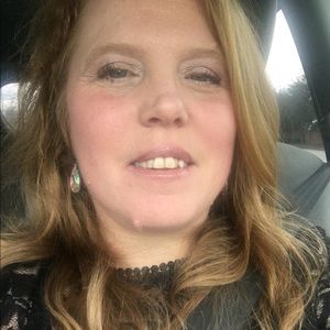 Meet your Posher, Sally